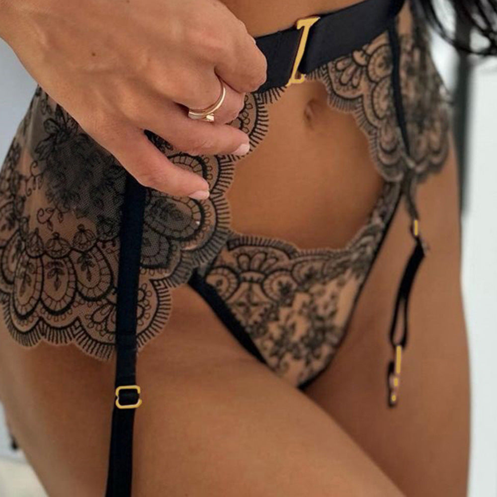 Floral Lace Garter Set with Gold Buckle Accents