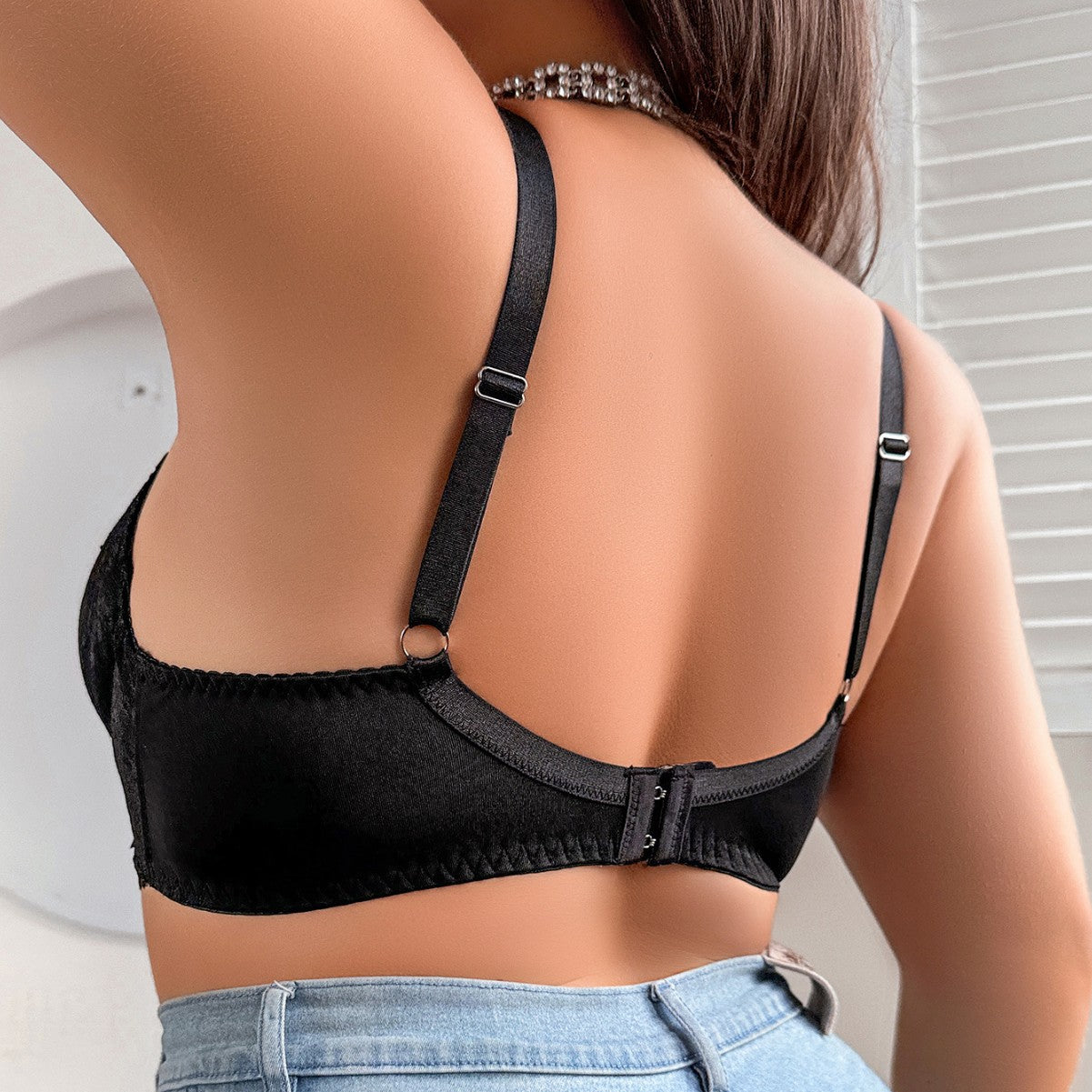 Plus Size Lace Strappy Underwire Bra with Cutout Detail