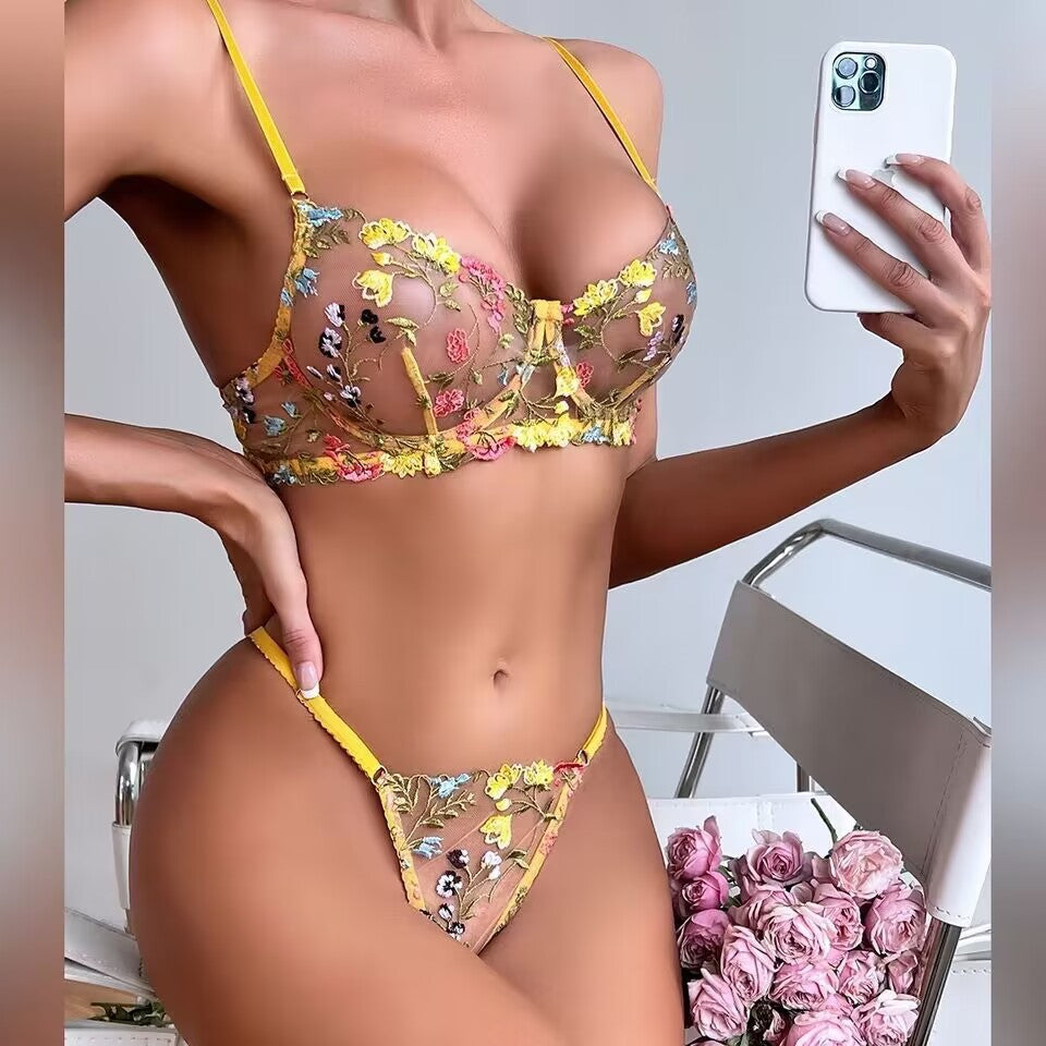 Sexy Embroidered Floral Colorblock Underwire Bra and Thong Lingerie Set