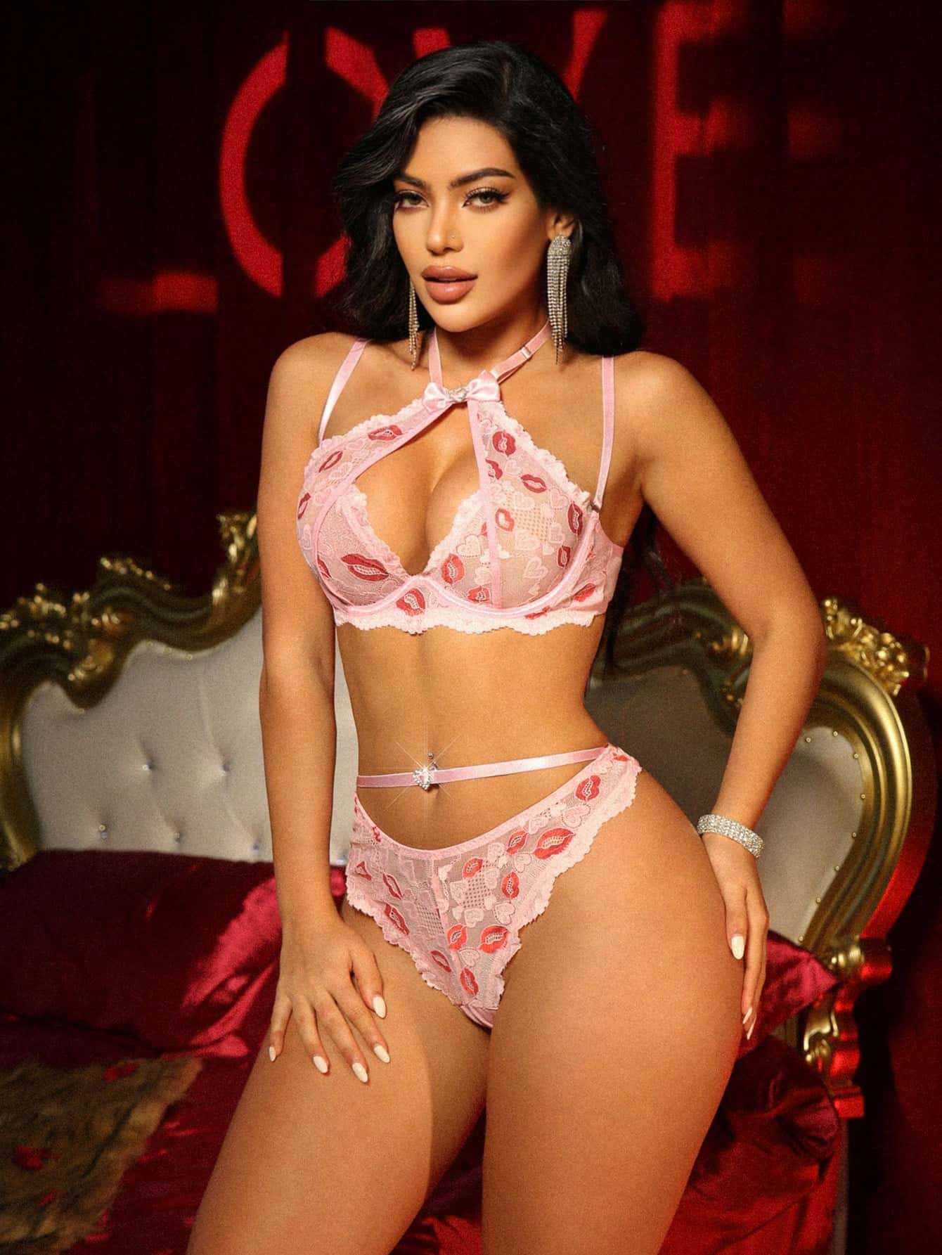 Kiss Print Lace Halter Lingerie Set with Choker And Heart Rhinestone Detail