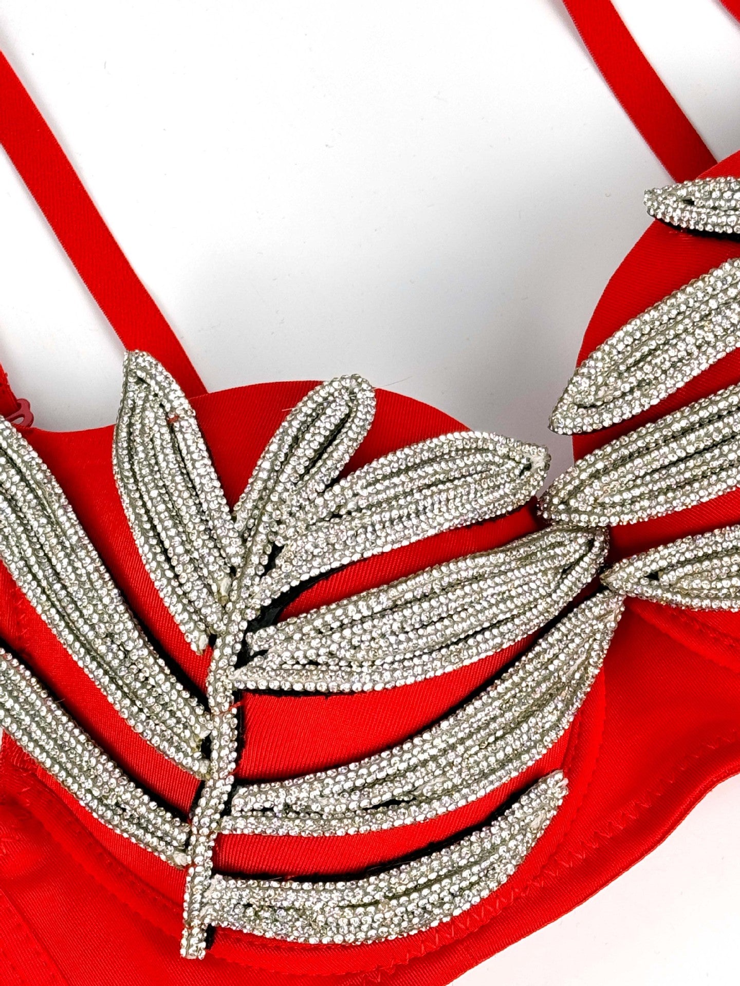 Leaf-Shaped Rhinestone Embellished Push-Up Bra