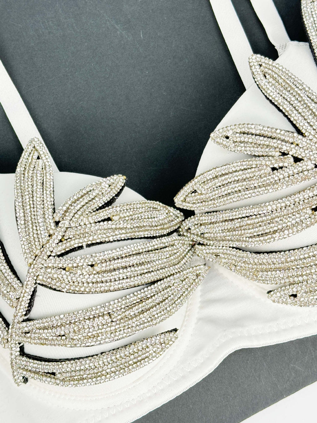 Leaf-Shaped Rhinestone Embellished Push-Up Bra