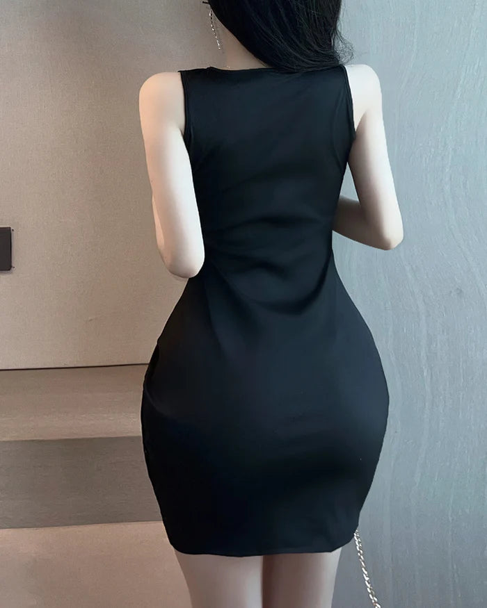 Sexy Metal Chain Strap Cutout Sleeveless Bodycon Dress